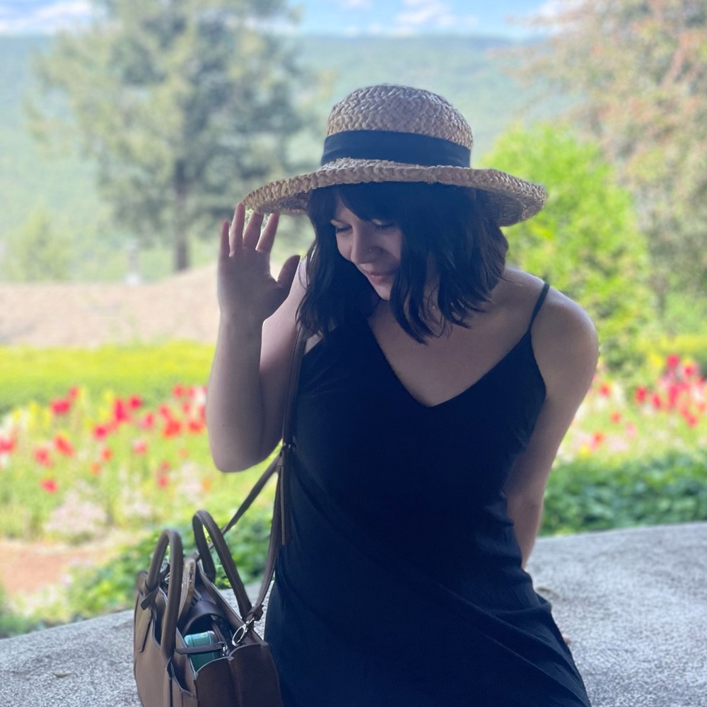 Meet your Posher, Ashley